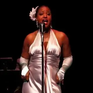 Vanessa Reuben Horn Chart Black Nile